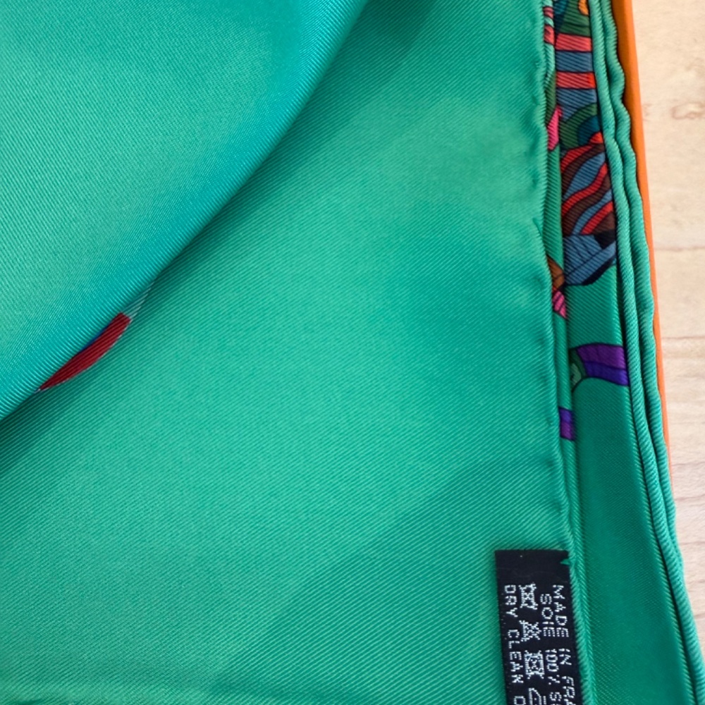 Hermes "Voyage en Etoffes" Silk Scarf 90cm - Green - Picture 2 of 6